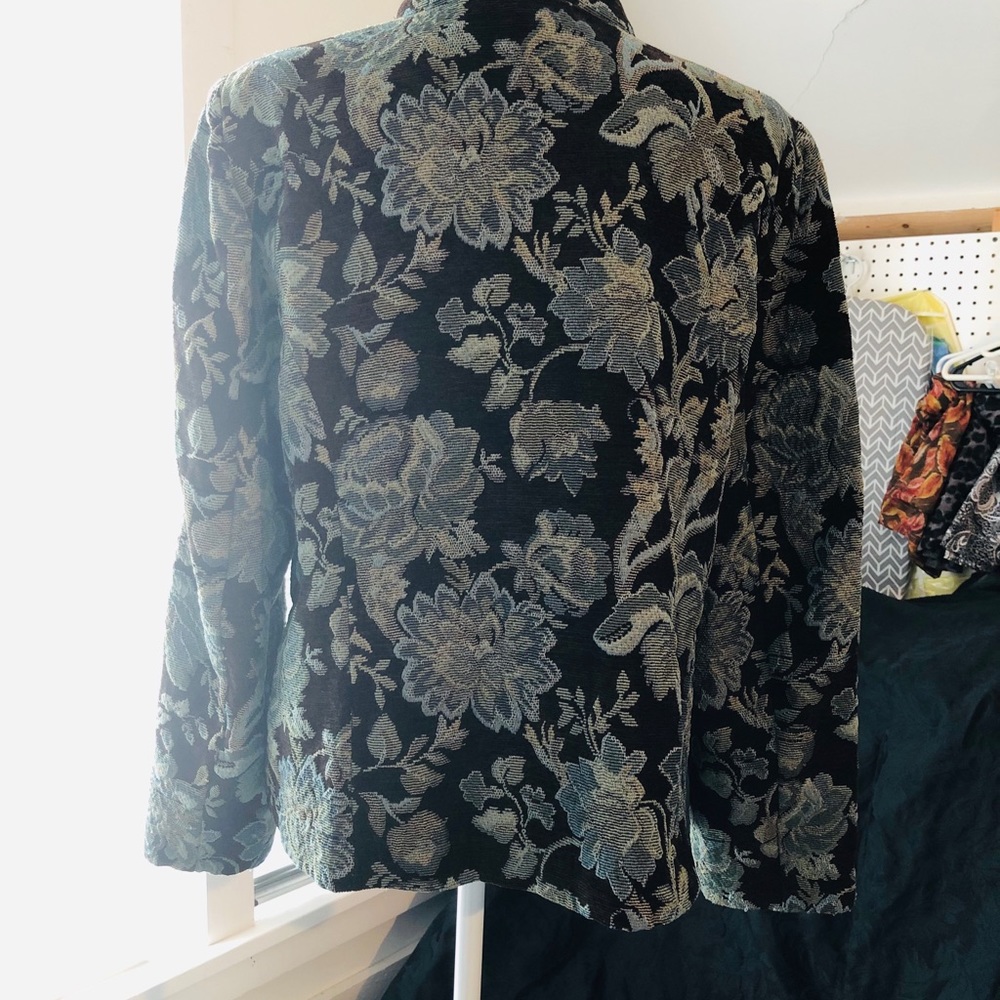 Brocade Jacket - Picture 3 of 5